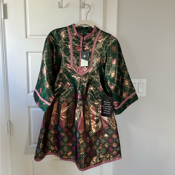 Tuckernuck Dresses & Skirts - Tuckernuck Green Tunic with Pink and Gold Metallic Accents